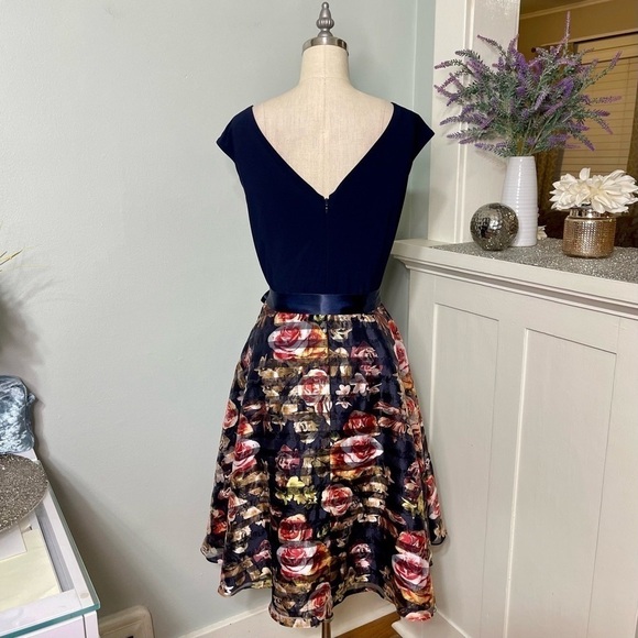 SLNY Navy Blue Floral Fit & Flare Dress Tulle Skirt Mesh Striped 14 Large - Picture 5 of 11